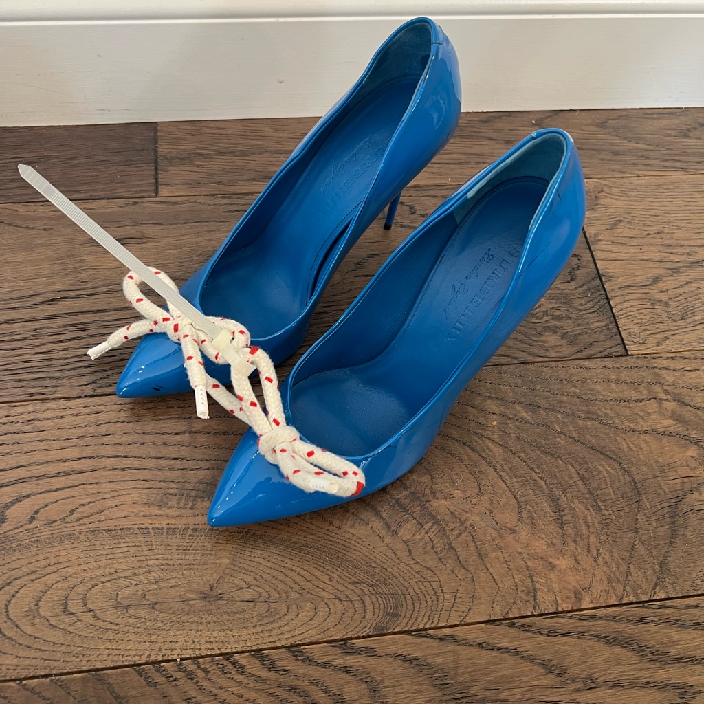 Burberry Blue Patent Leather Heels